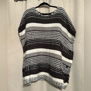 Lane Bryant Ave., Poncho size 1X